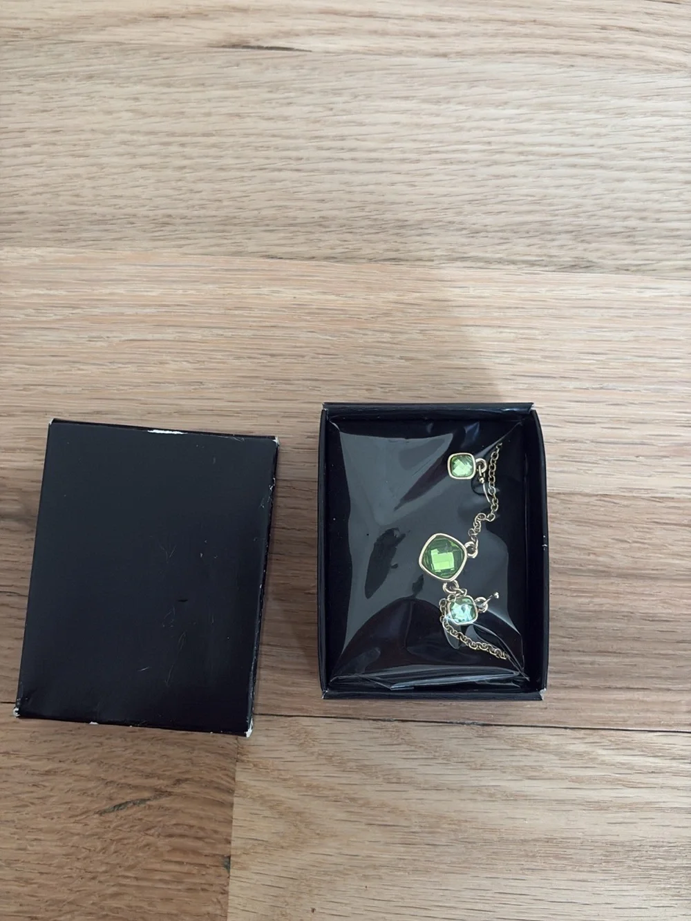 Green Crystal Pendant Necklace and Earrings Set